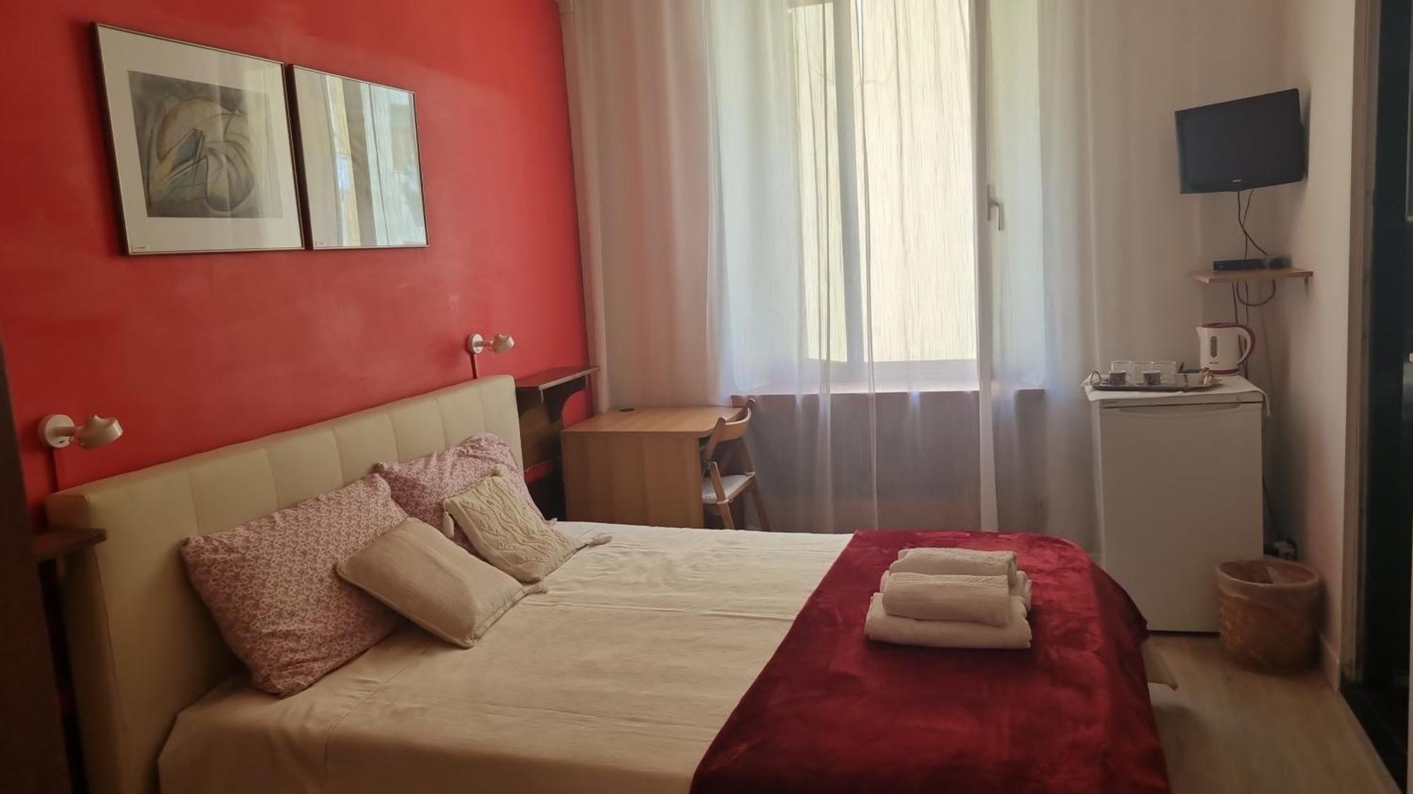 B&B Vaticanrooms ローマ エクステリア 写真